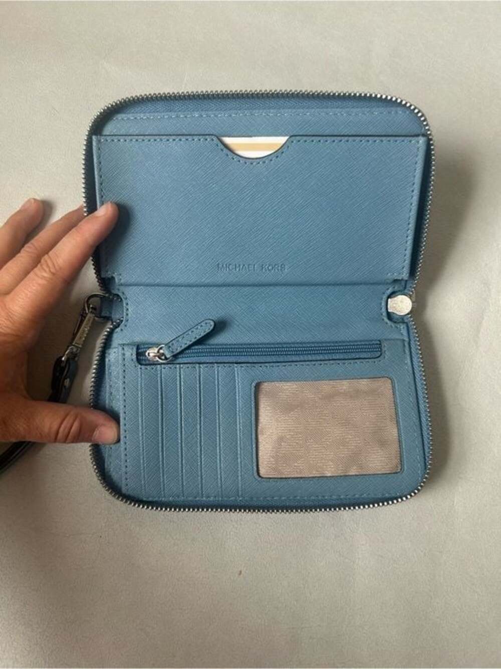 Michael Kors Jet Set Travel Flat Multifunction Phone Case Wristlet Sky Blue - Picture 6 of 6